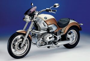 The BMW R 1200 C "Independent" with its beige & brown colours