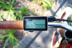 Shows the Tracker's LCD display